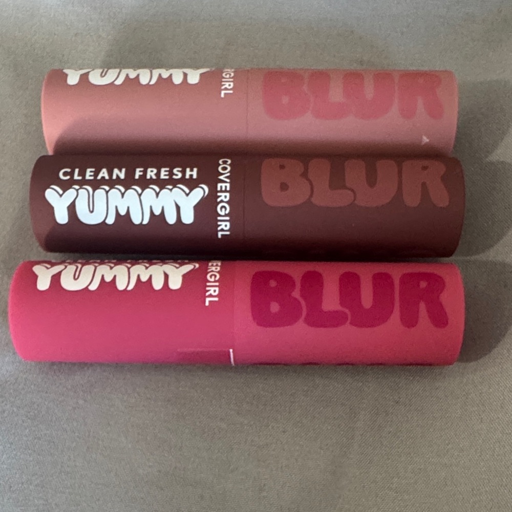COVERGIRL Yummy Lip Balm Trio - Pink and Brown